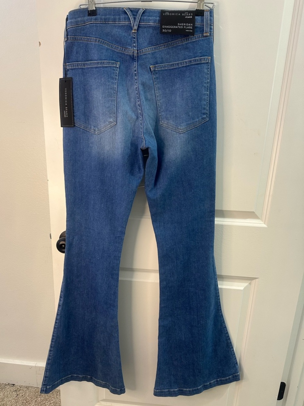 Veronica Beard High Rise Button Fly Flare Jeans Size 30 Premium Designer Denim - Picture 4 of 6